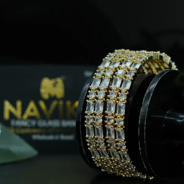 AD Infinity Shine - Gold - View 1